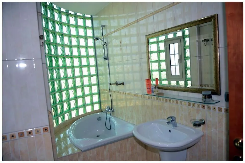 Bllok Sunset Apartment Tirana 0*,