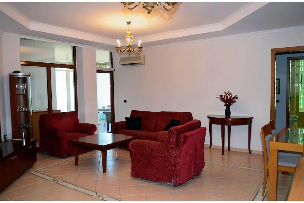 Bllok Sunset Apartment Tirana 0*,  Albania